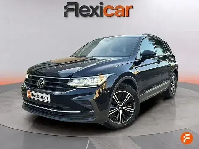 Usado VW Tiguan Life 150 CV (110 kW) 2021 Negro SUV