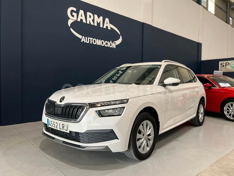 Usado Skoda Kamiq Ambition 110 CV (80 kW) 2021 Blanco SUV