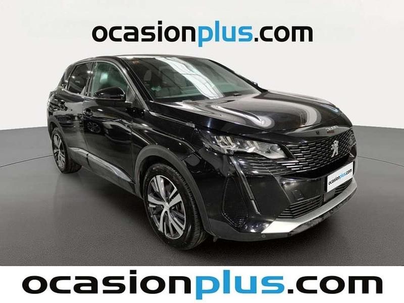 Usado Peugeot 3008 Allure 156 CV (114 kW) 2023 Negro Monovolumen