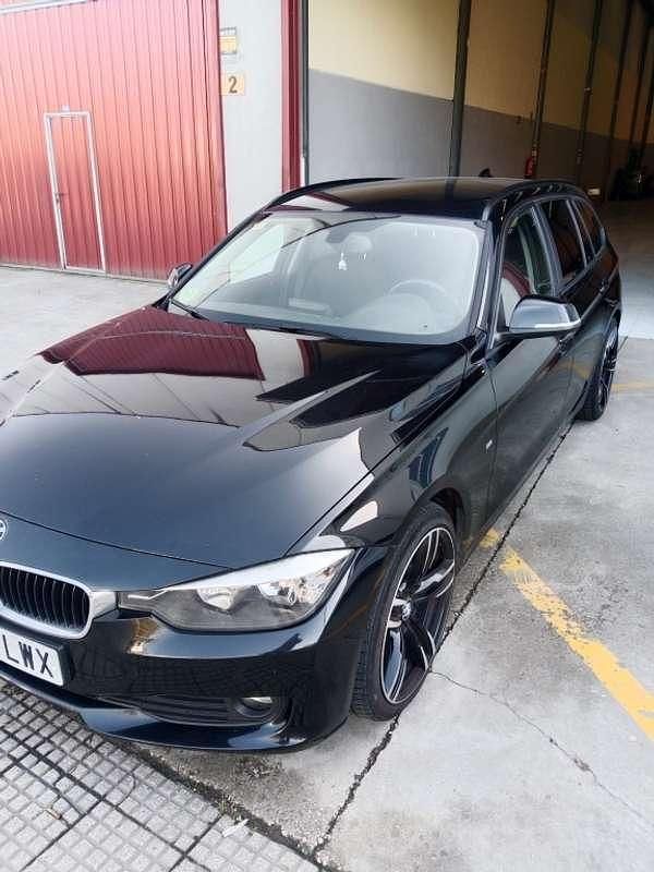 Usado BMW 318 143 CV (105 kW) 2014 Negro Familiar