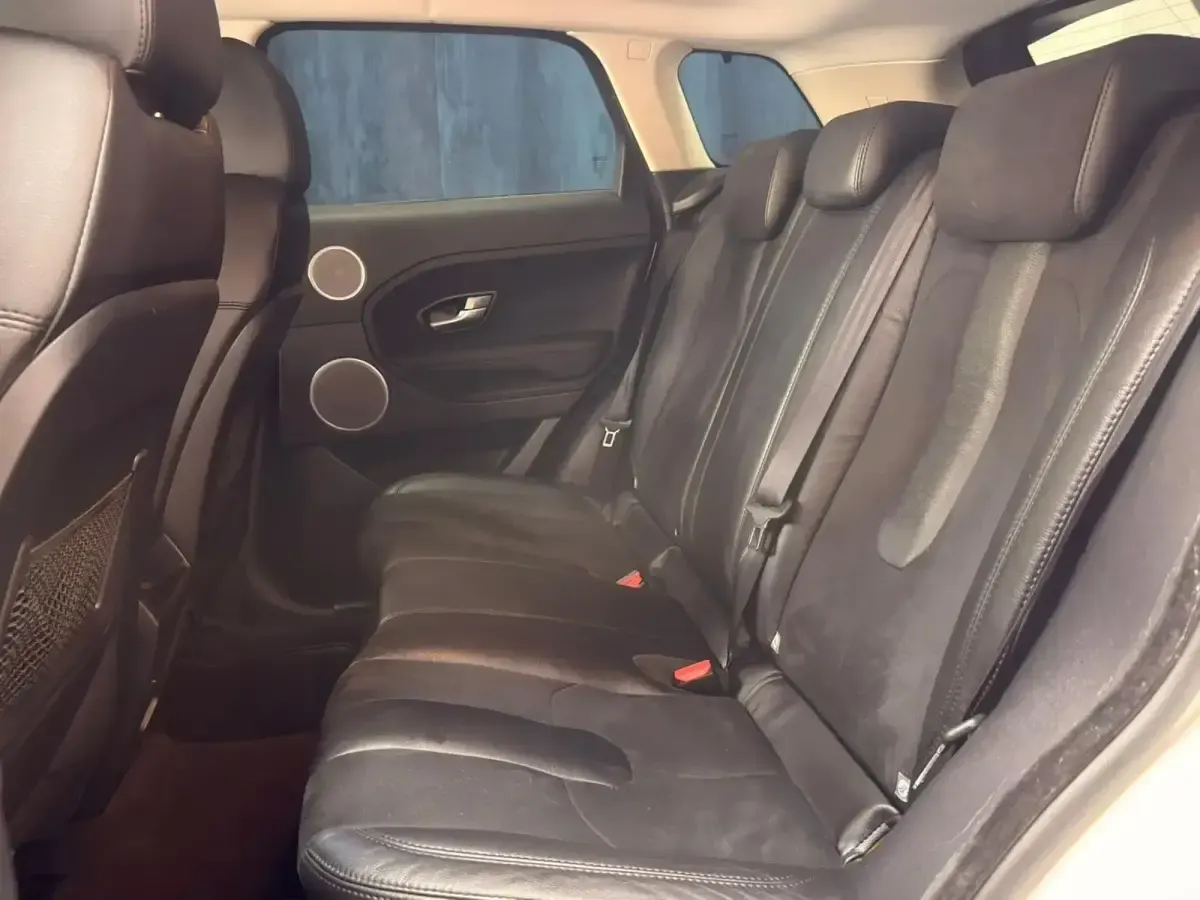 Usado Land Rover Range Rover evoque Dynamic 150 CV (110 kW) 2014 Blanco SUV