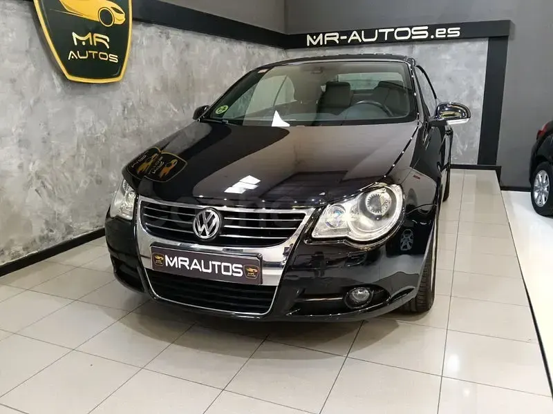 Usado VW Eos 140 CV (102 kW) 2008 Negro Descapotable