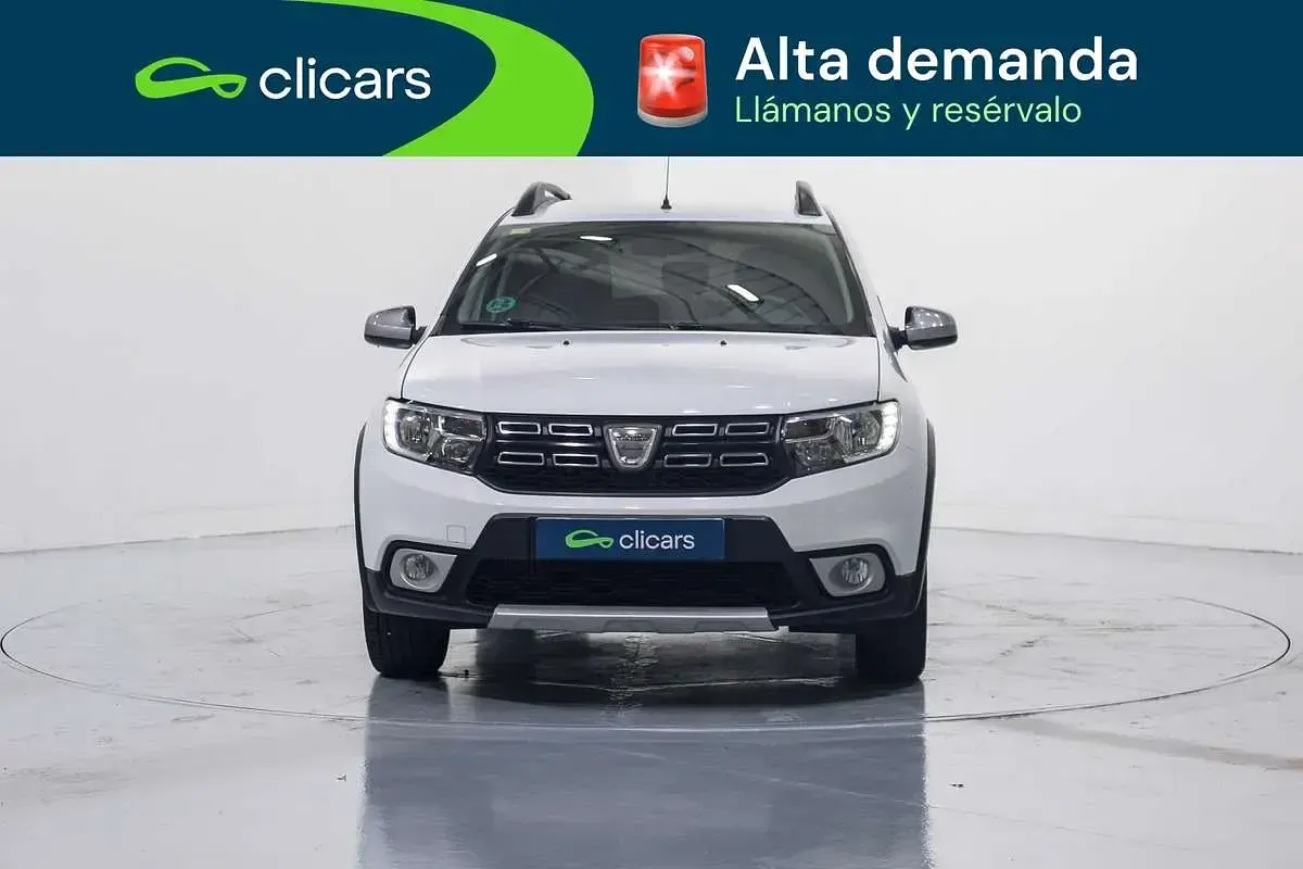 Usado Dacia Sandero 90 CV (66 kW) 2017 Blanco Utilitario