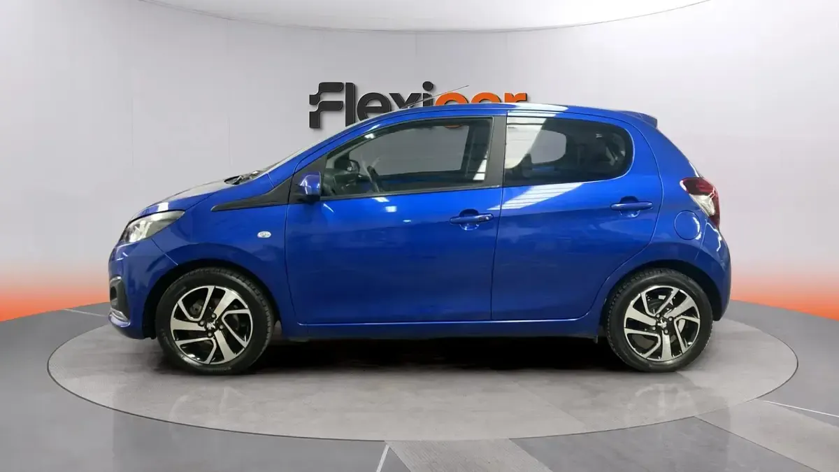 Usado Peugeot 108 Allure 72 CV (52 kW) 2021 Azul Utilitario