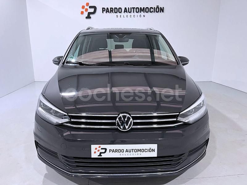 Usado VW Touran Advance 150 CV (110 kW) 2021 Gris / plata Monovolumen