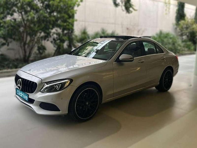 Usado Mercedes C220 170 HP (125 kW) 2018 Cinzento Sedan