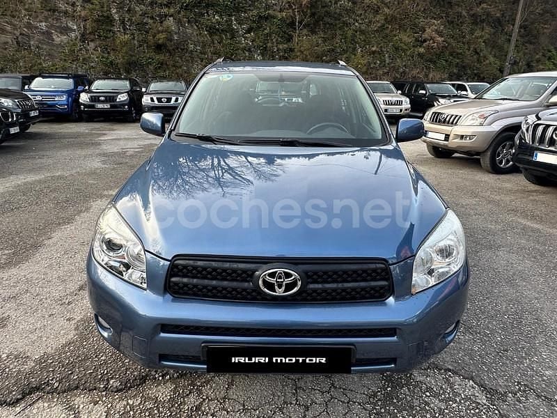 Usado Toyota RAV4 Sol 152 CV (111 kW) 2006 Azul SUV