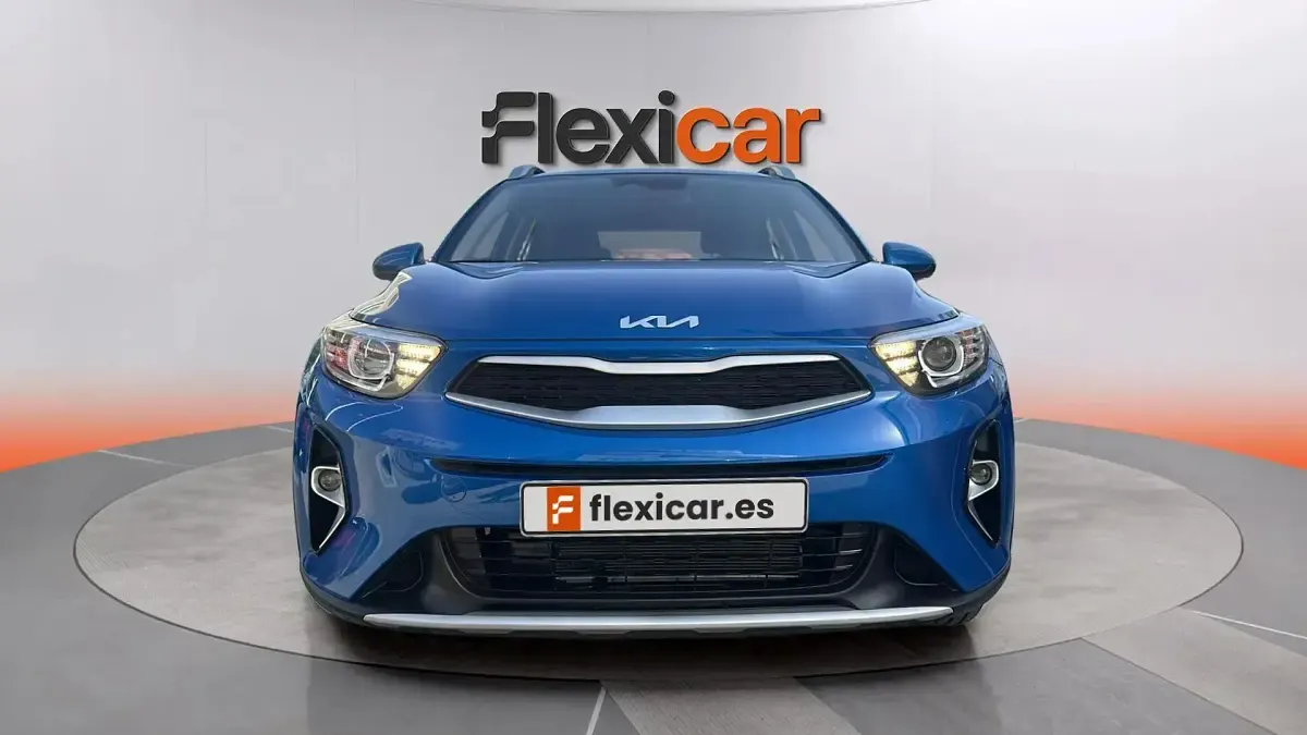 Usado Kia Stonic 79 CV (58 kW) 2025 Azul SUV