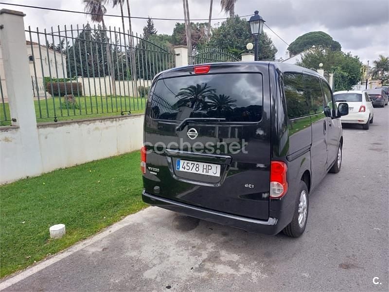 Usado Nissan NV200 Comfort 90 CV (66 kW) 2013 Negro Monovolumen