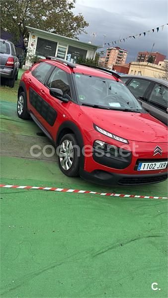 Usado Citroën C4 Shine Edition 110 CV (80 kW) 2017 Rojo Berlina