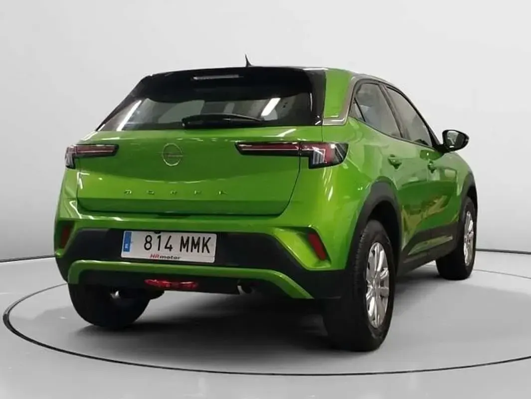 Käytetty Opel Mokka Business Elegance 101 HP (74 kW) 2023 Vihreä Katumaasturi