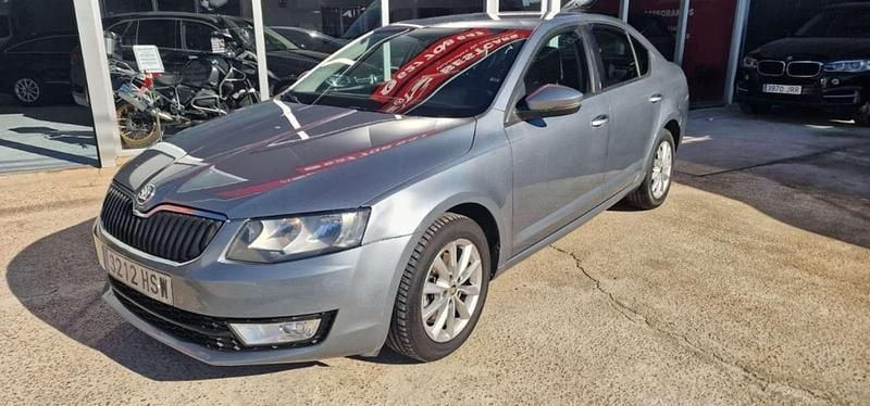 Usado Skoda Octavia GreenLine 110 CV (80 kW) 2013 Beige Utilitario