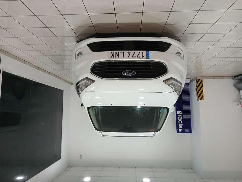 Usado Ford Tourneo Titanium 101 CV (74 kW) 2021 Blanco Monovolumen
