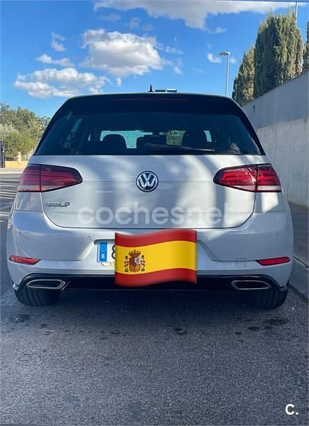 Usado VW Golf VII Sport 150 CV (110 kW) 2019 Blanco Familiar