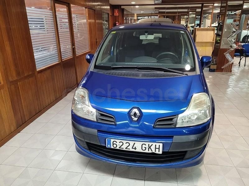 Usado Renault Grand Modus Authentique 75 CV (55 kW) 2009 Azul Monovolumen