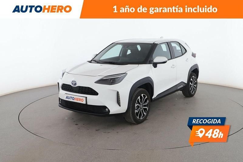 Blanco Usado 2023 Toyota Yaris Hybrid Active | 25.899 € (Caro) - Imagen 1/3