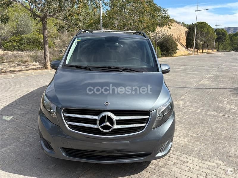 Azul Usado 2018 Mercedes V220 Exclusive Monovolumen | 36.000 € (Buen precio) - Imagen 1/4