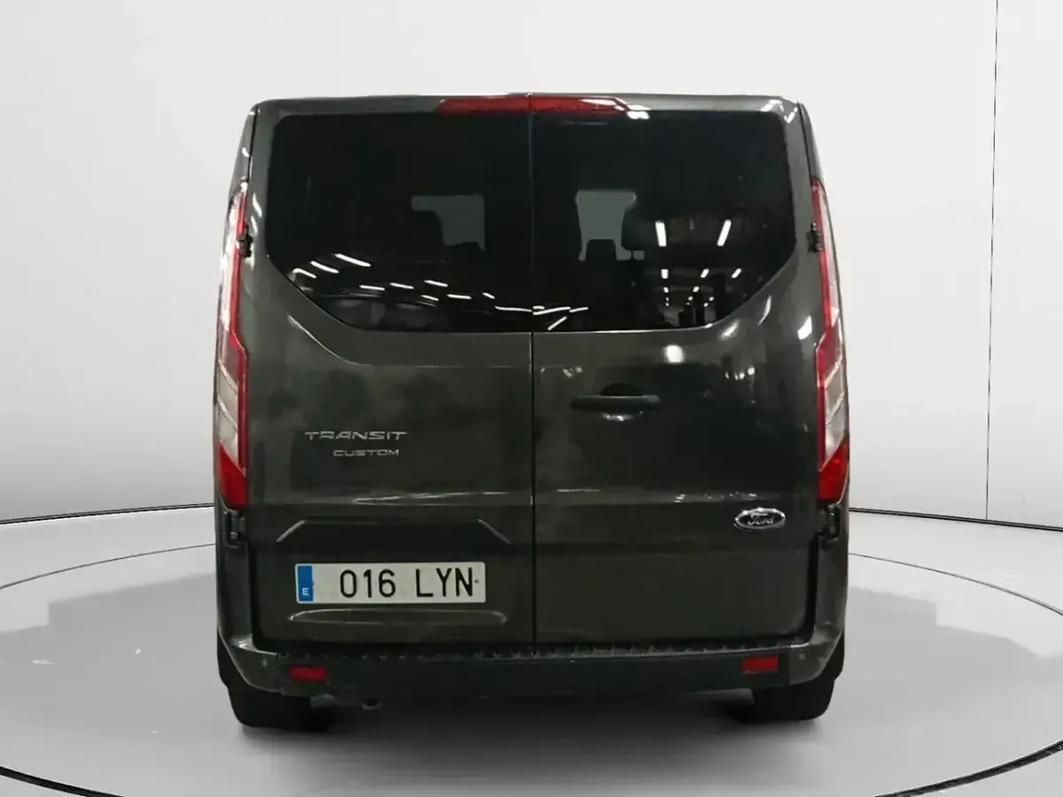 Usado Ford Transit Custom Trend 130 CV (95 kW) 2022 Gris Familiar