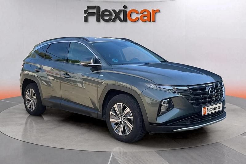 Usado Hyundai Tucson 136 CV (100 kW) 2023 Gris SUV