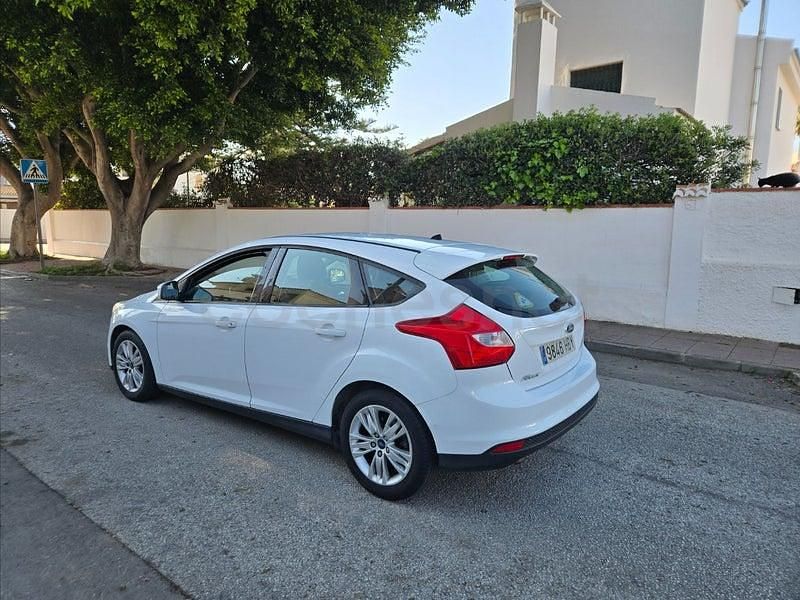 Usado Ford Focus Titanium 115 CV (84 kW) 2011 Blanco Berlina