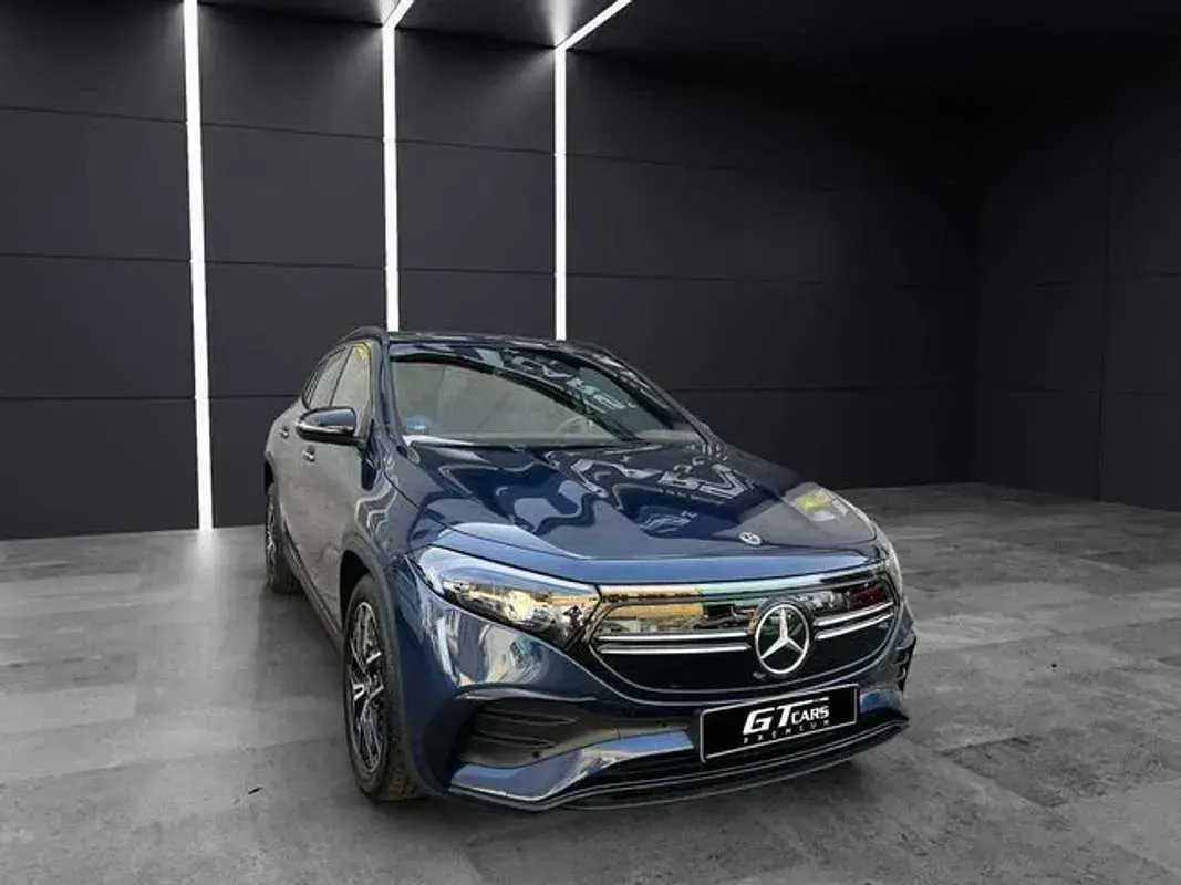 Usado Mercedes EQA250 AMG 139 kW (190 HP) 2022 Azul SUV