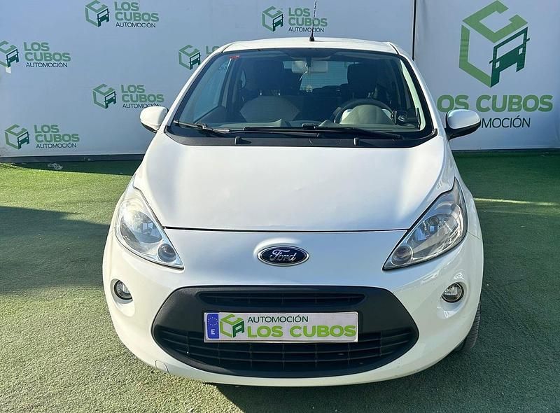 Usado Ford Ka ST 69 CV (50 kW) 2014 Blanco Utilitario