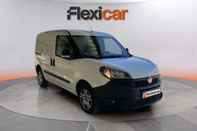 Blanco Usado 2022 Fiat Doblò Easy Monovolumen | 12.690 € (Buen precio) - Imagen 1/4