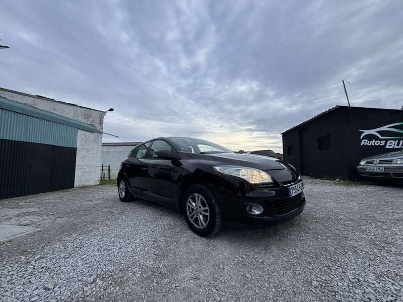 Marrón Usado 2012 Renault Mégane III Authentique Utilitario | 5490 € (Precio justo) - Imagen 1/4