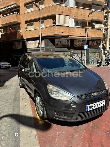 Usado Ford S-MAX Trend 125 CV (91 kW) 2006 Negro Monovolumen