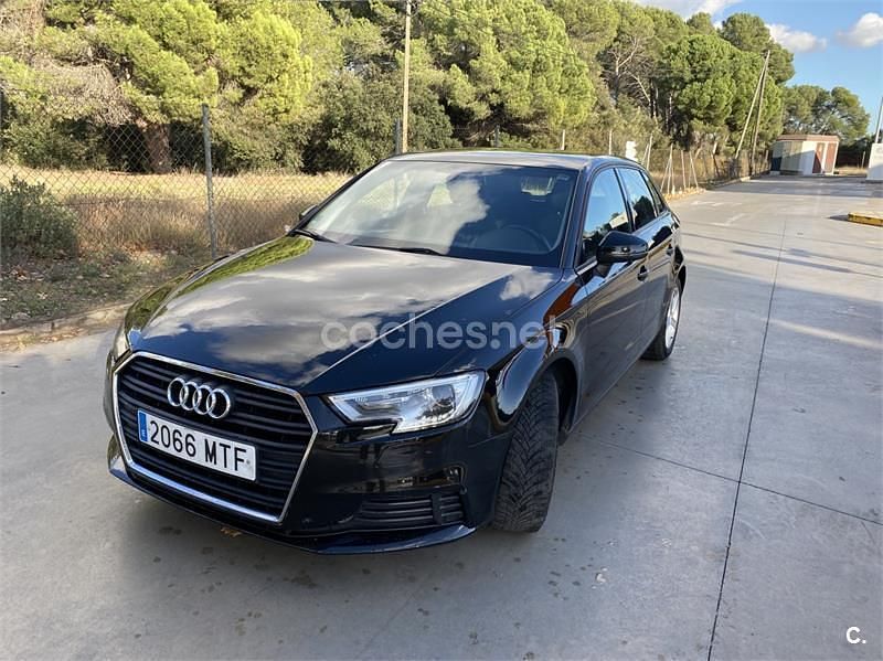 Usado Audi A3 115 CV (84 kW) 2017 Negro Berlina
