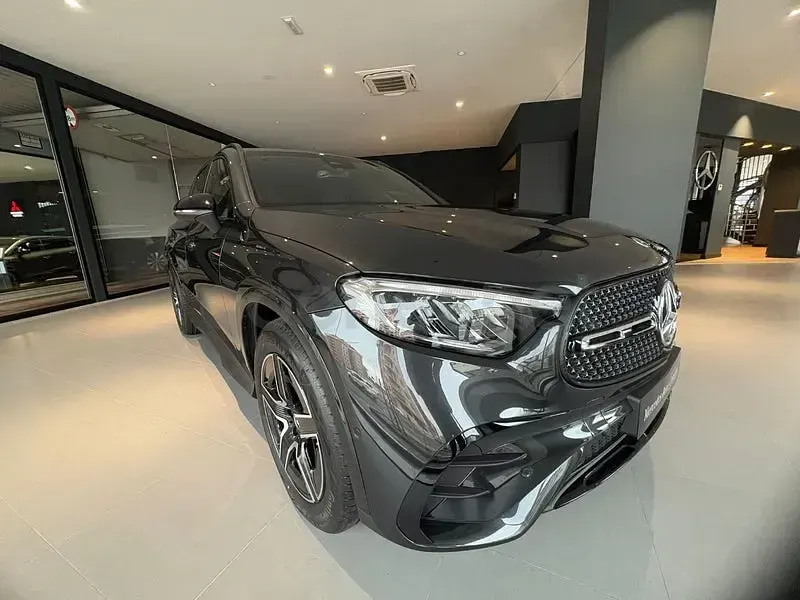 Nuevo Mercedes GLC220 197 CV (144 kW) 2026 Gris / plata SUV