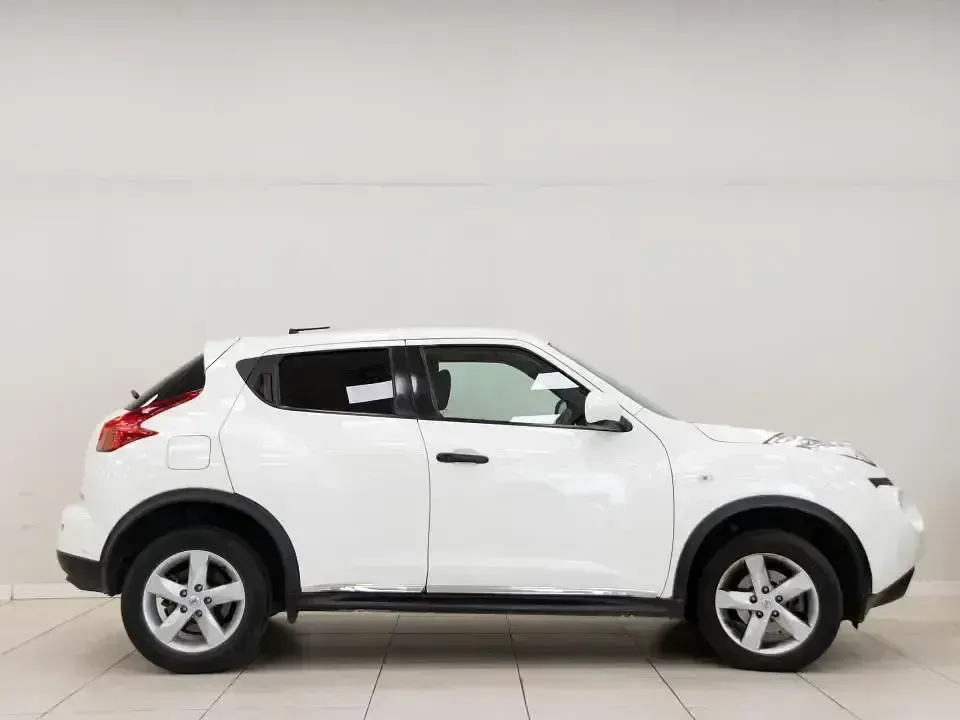 Usado Nissan Juke Visia 110 CV (80 kW) 2012 Blanco SUV