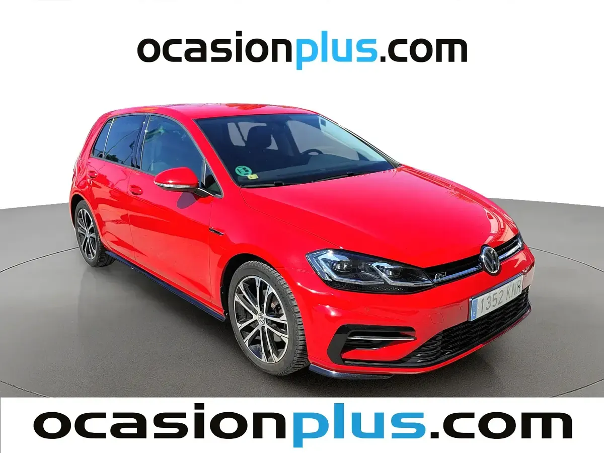 Usado VW Golf VII Sportline 125 CV (91 kW) 2018 Rojo Utilitario