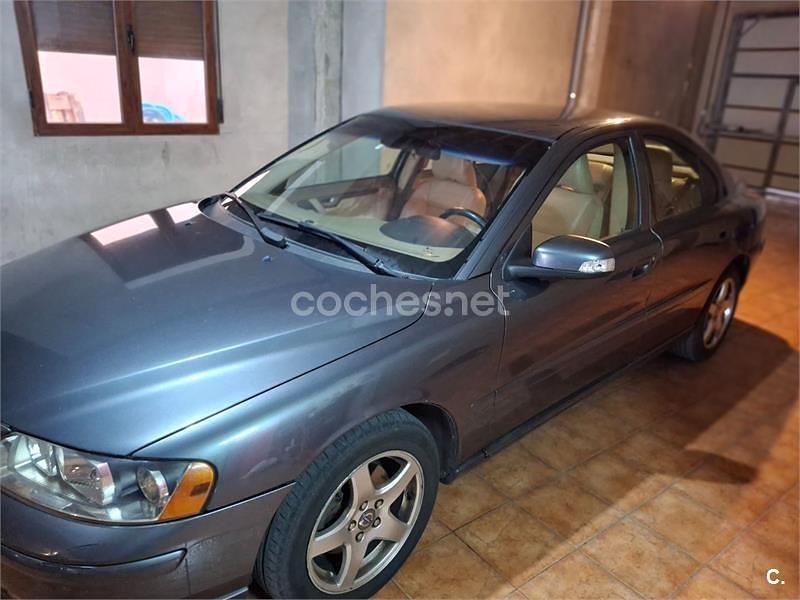Gris / plata Usado 2007 Volvo S60 Kinetic Berlina | 3500 € (Precio justo) - Imagen 1/4