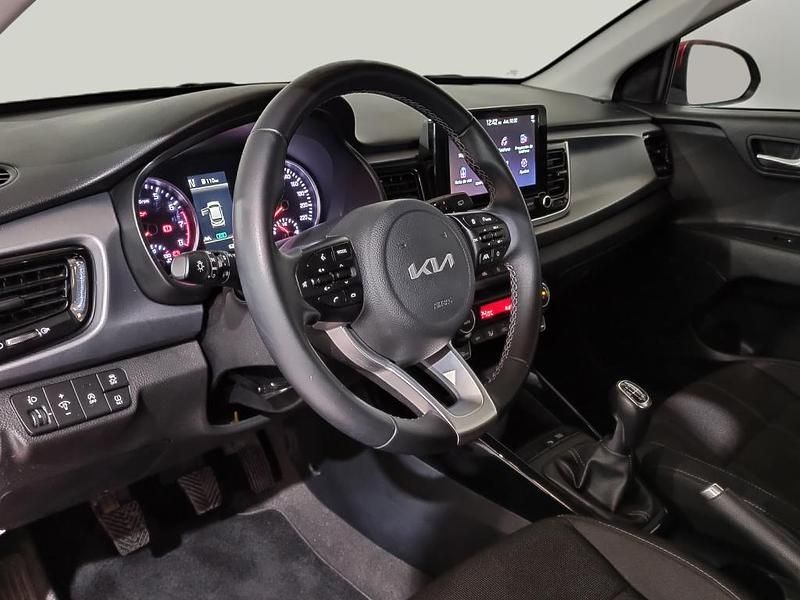 Usado Kia Rio 84 CV (61 kW) 2023 Clear white (ud)