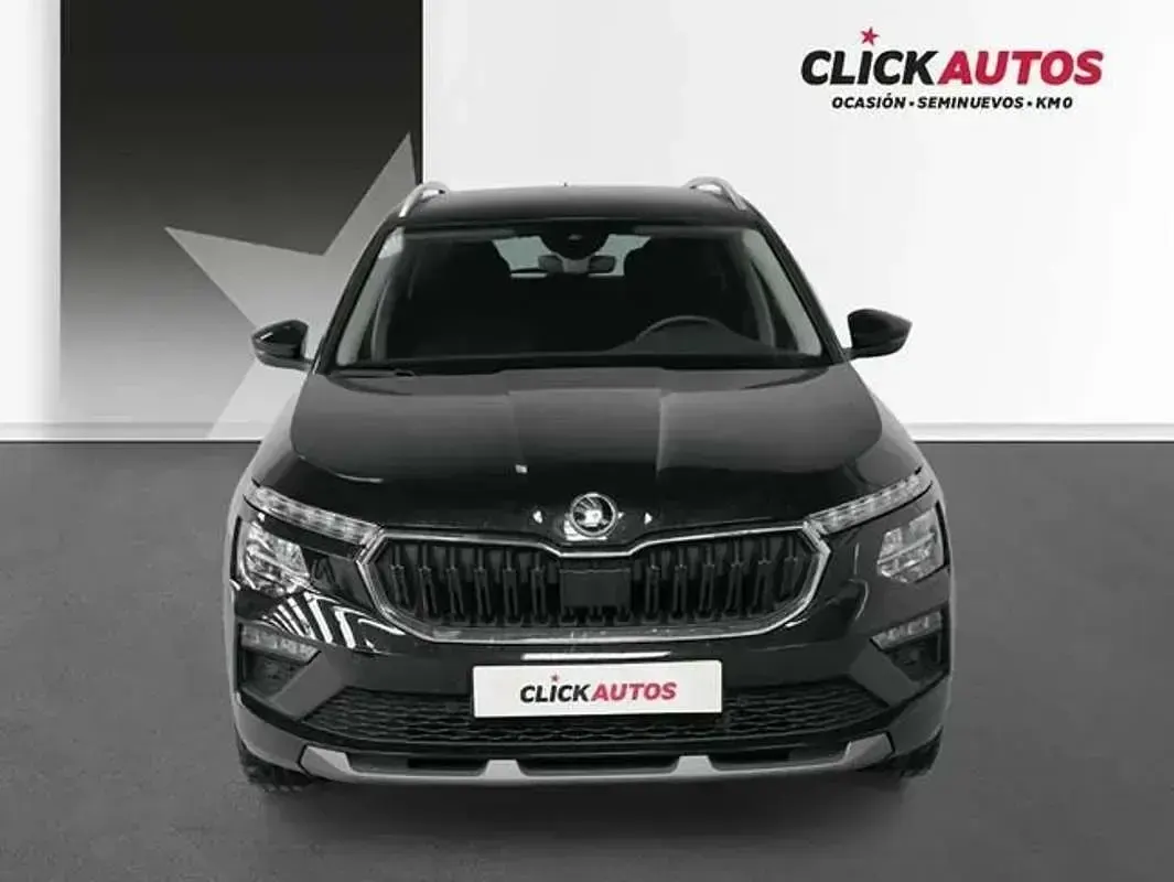 Usado Skoda Kamiq Selection 116 CV (85 kW) 2025 Negro SUV