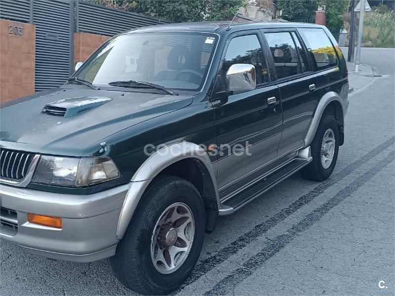 Verde Usado 1999 Mitsubishi Montero Sport SUV | 4990 € - Imagen 1/4