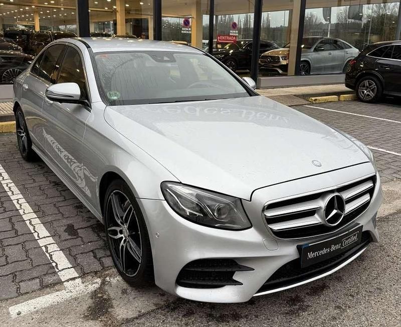 Usado Mercedes E220 194 CV (142 kW) 2017 Plateado Berlina