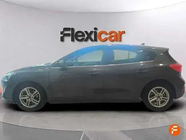 Usado Ford Focus Active 120 CV (88 kW) 2022 Gris