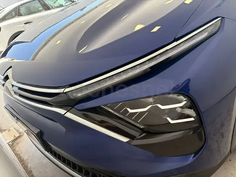 Usado Citroën C5 X Feel 130 CV (95 kW) 2022 Azul Familiar