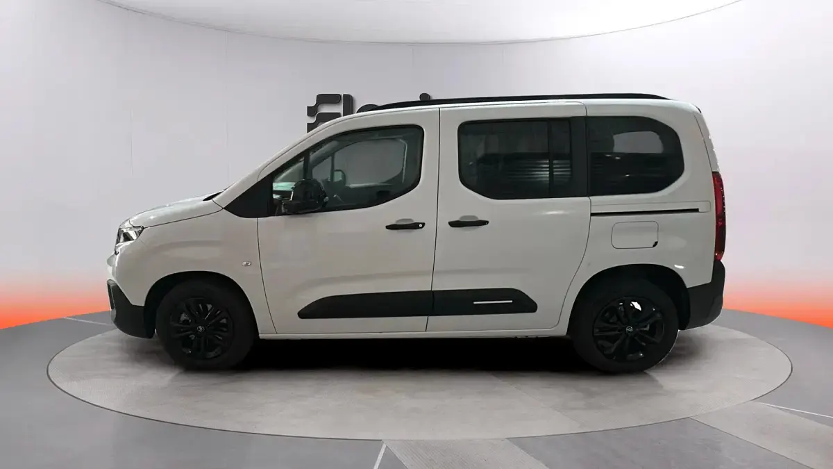 Usado Citroën Berlingo 101 CV (74 kW) 2026 Blanco Monovolumen