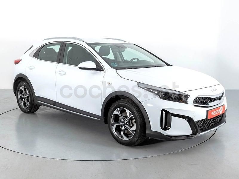 Usado Kia XCeed Turbo 120 CV (88 kW) 2023 Blanco SUV