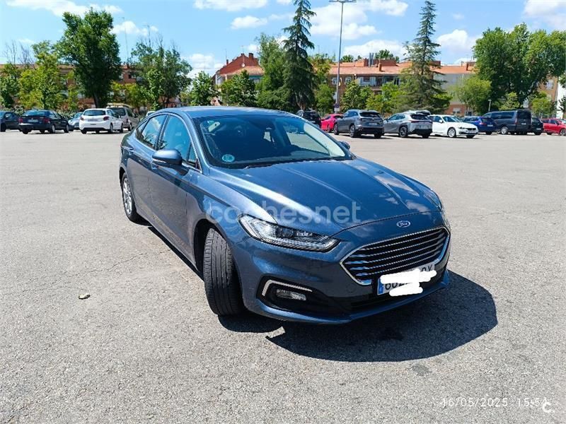 Azul Usado 2019 Ford Mondeo Titanium Berlina | 8999 € - Imagen 1/4