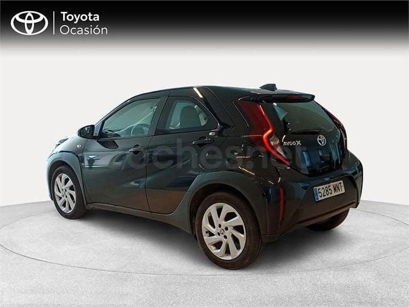 Usado Toyota Aygo X Play 72 CV (52 kW) 2024 Negro SUV