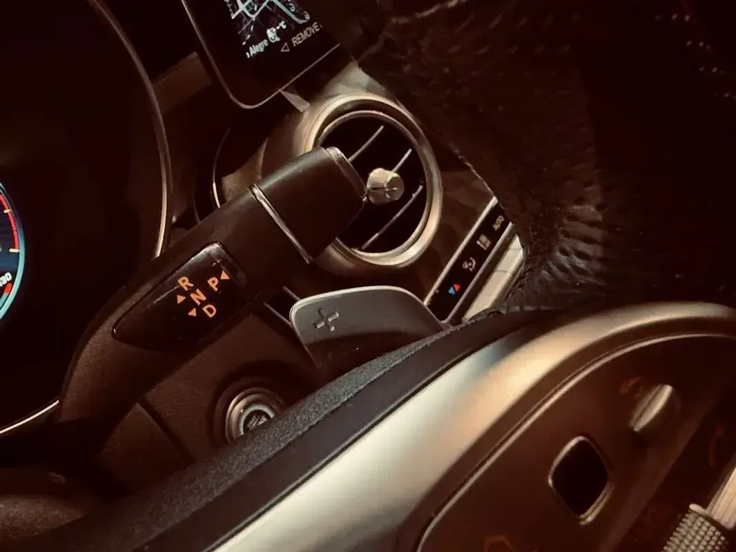 Usado Mercedes GLC250 204 CV (150 kW) 2023 Negro SUV