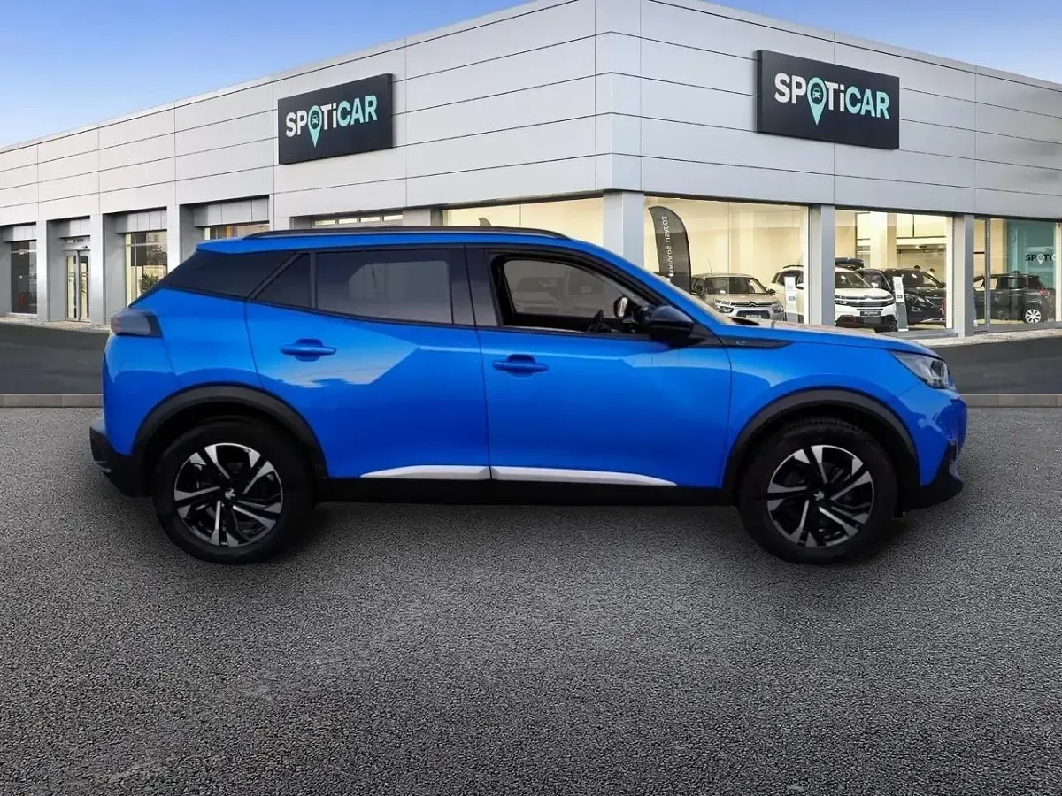Usado Peugeot e-2008 Allure 100 kW (136 CV) 2022 Azul SUV