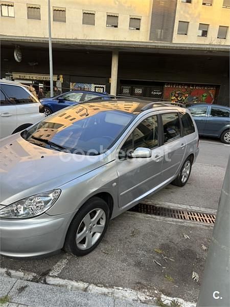 Gris / plata Usado 2003 Peugeot 307 Familiar | 2100 € (Buen precio) - Imagen 1/1