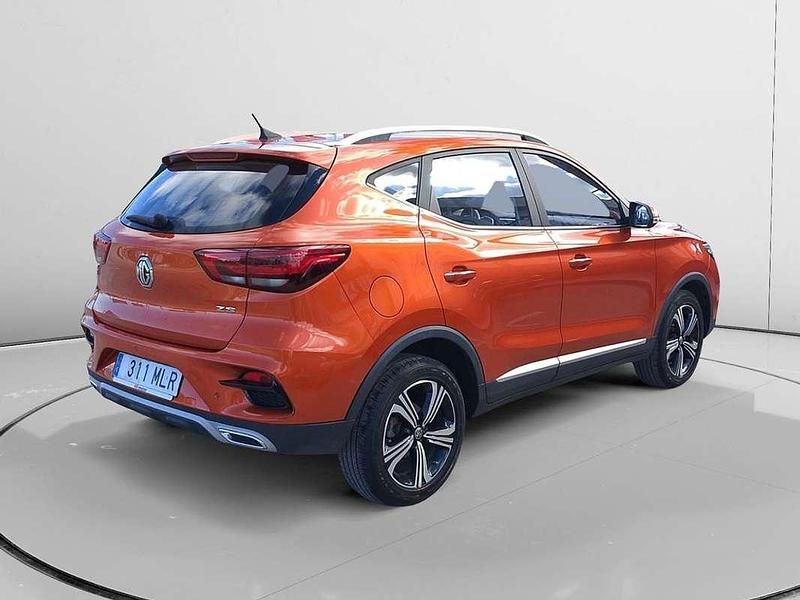 Usado MG ZS Comfort 107 CV (78 kW) 2023 Naranja SUV
