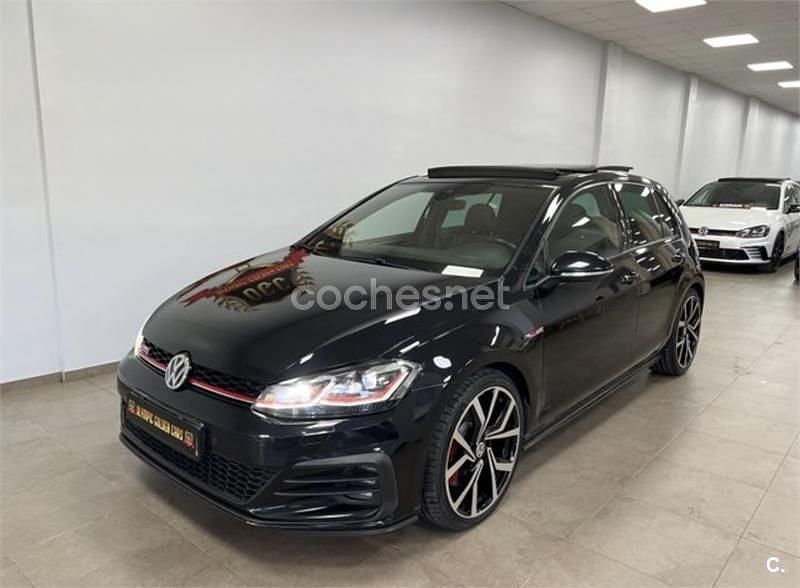 Usado VW Golf VII GTI 245 CV (180 kW) 2019 Negro Berlina