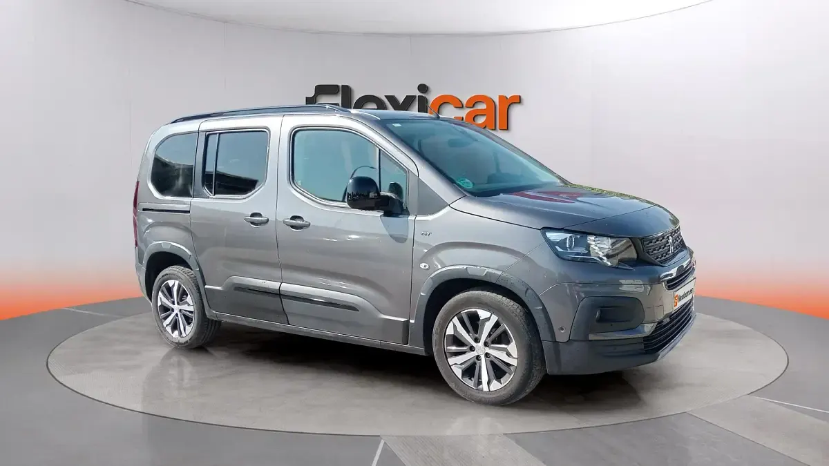 Usado Peugeot Rifter Allure 131 CV (96 kW) 2023 Monovolumen